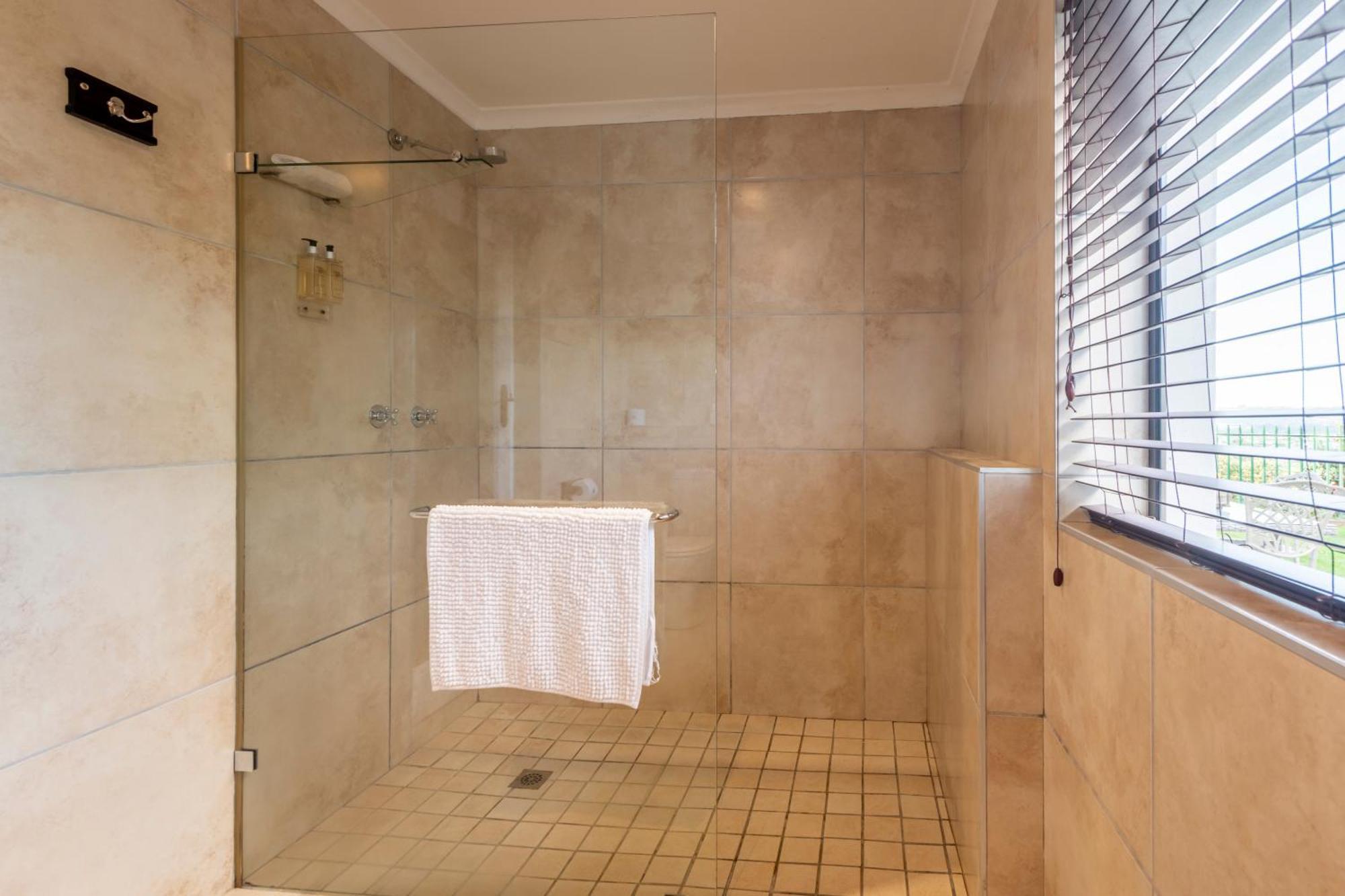 6 On Protea Bed & Breakfast Knysna Bilik gambar